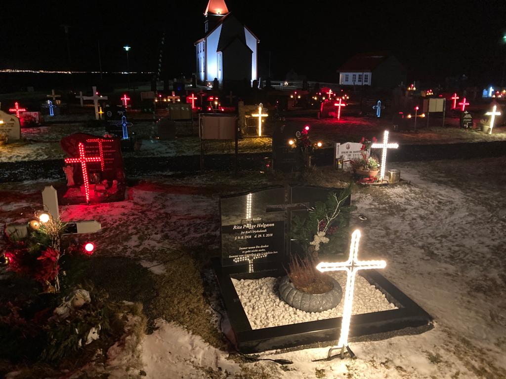 How Icelanders Remember Their Passed Love Ones Around Christmas and New Year –&nbsp;Beautiful