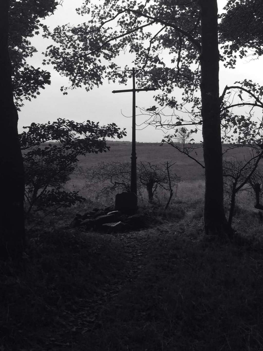 Saint Edwins Chapel Cross | A Haunted Walk in Sherwood&nbsp;Forest