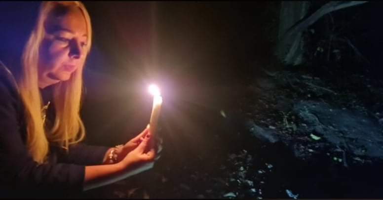 Candle Divination – Candle Bends When&nbsp;Asked