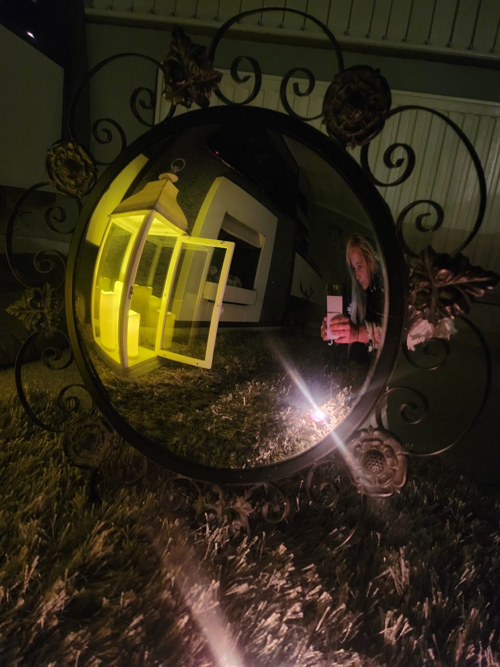 The Witch’s Eye – The Convex Witch&nbsp;Mirror.