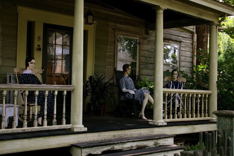 The Moving Mannequins of The John Lawson&nbsp;House